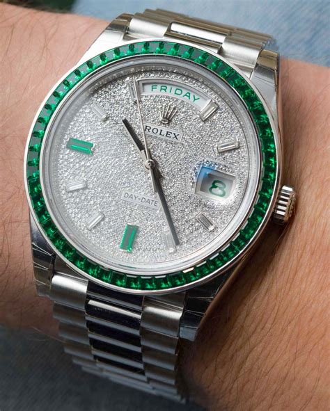 rolex day-date 40 green emerald platinum|day date 40 rolex price.